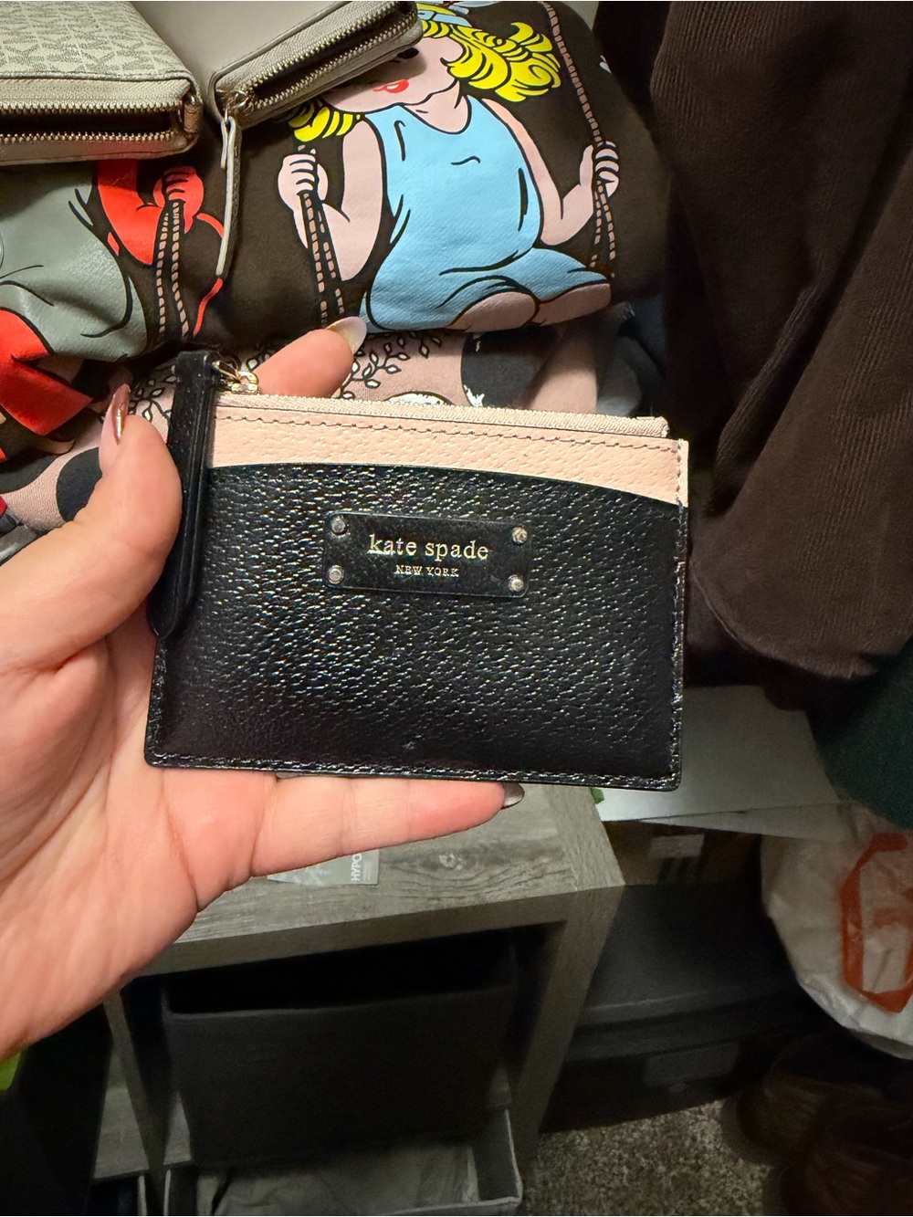 kate spade black and blush leather card holder with zip